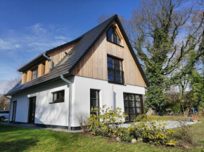Darßer Strandgut - Haus Ahrenshooper Holz, Ahrenshoop